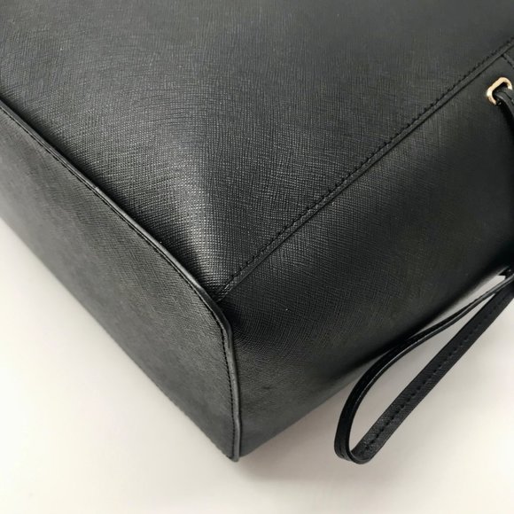 Michael Kors Black Leather Gilly Large Drawstring Travel Tote - Picture 7 of 10